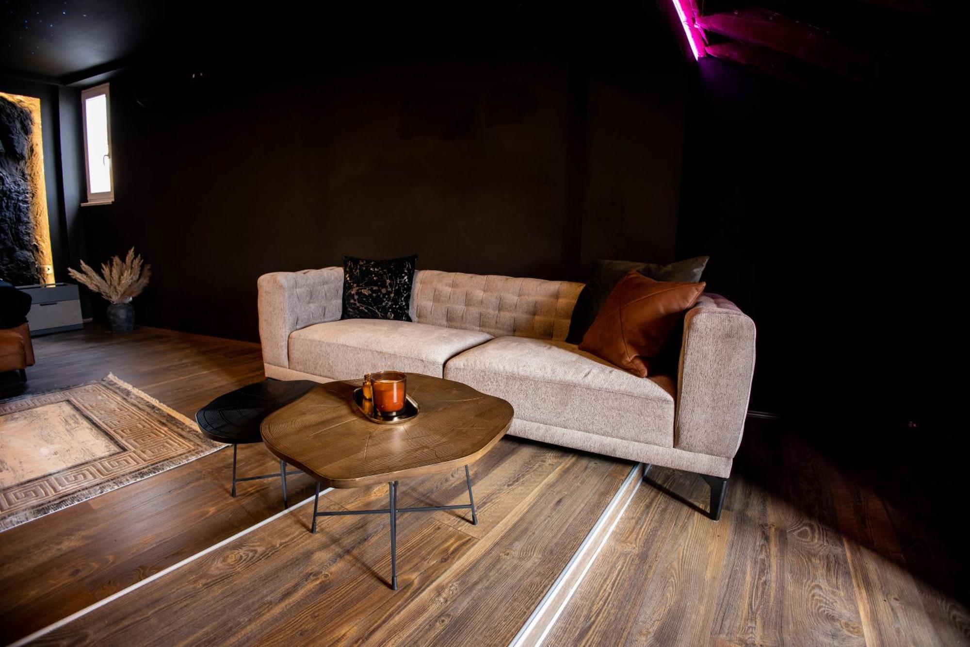 Unique Luxury Szkodra